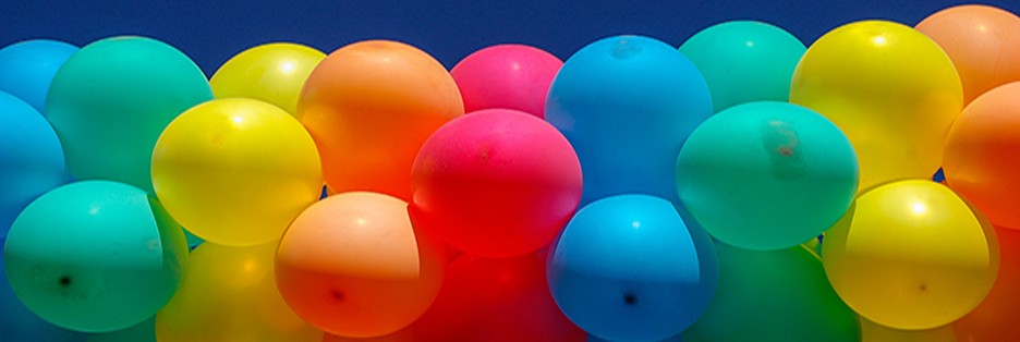 how to make a real holiday with Combine Colors of Balloons